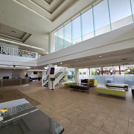 Cairns Luxury Seafront Apartment מראה חיצוני תמונה