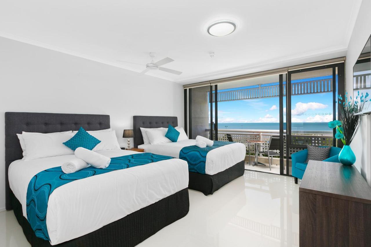 Cairns Luxury Seafront Apartment מראה חיצוני תמונה