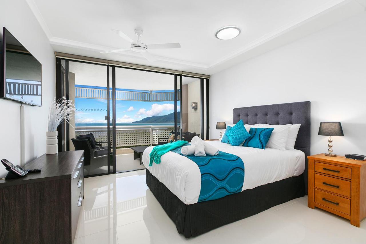 Cairns Luxury Seafront Apartment מראה חיצוני תמונה