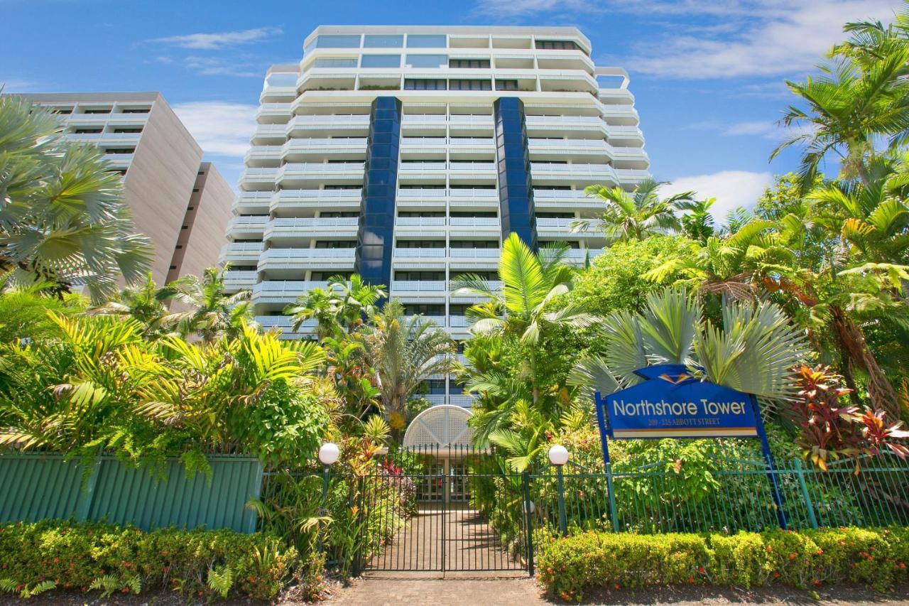Cairns Luxury Seafront Apartment מראה חיצוני תמונה