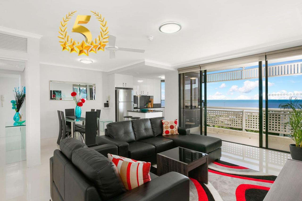 Cairns Luxury Seafront Apartment מראה חיצוני תמונה